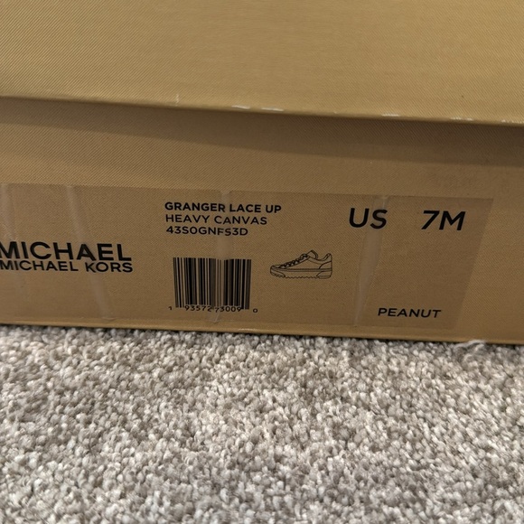 Michael Kors - Picture 7 of 7